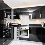 Elegant, Spacious 2Bed In Crystal Palace, London